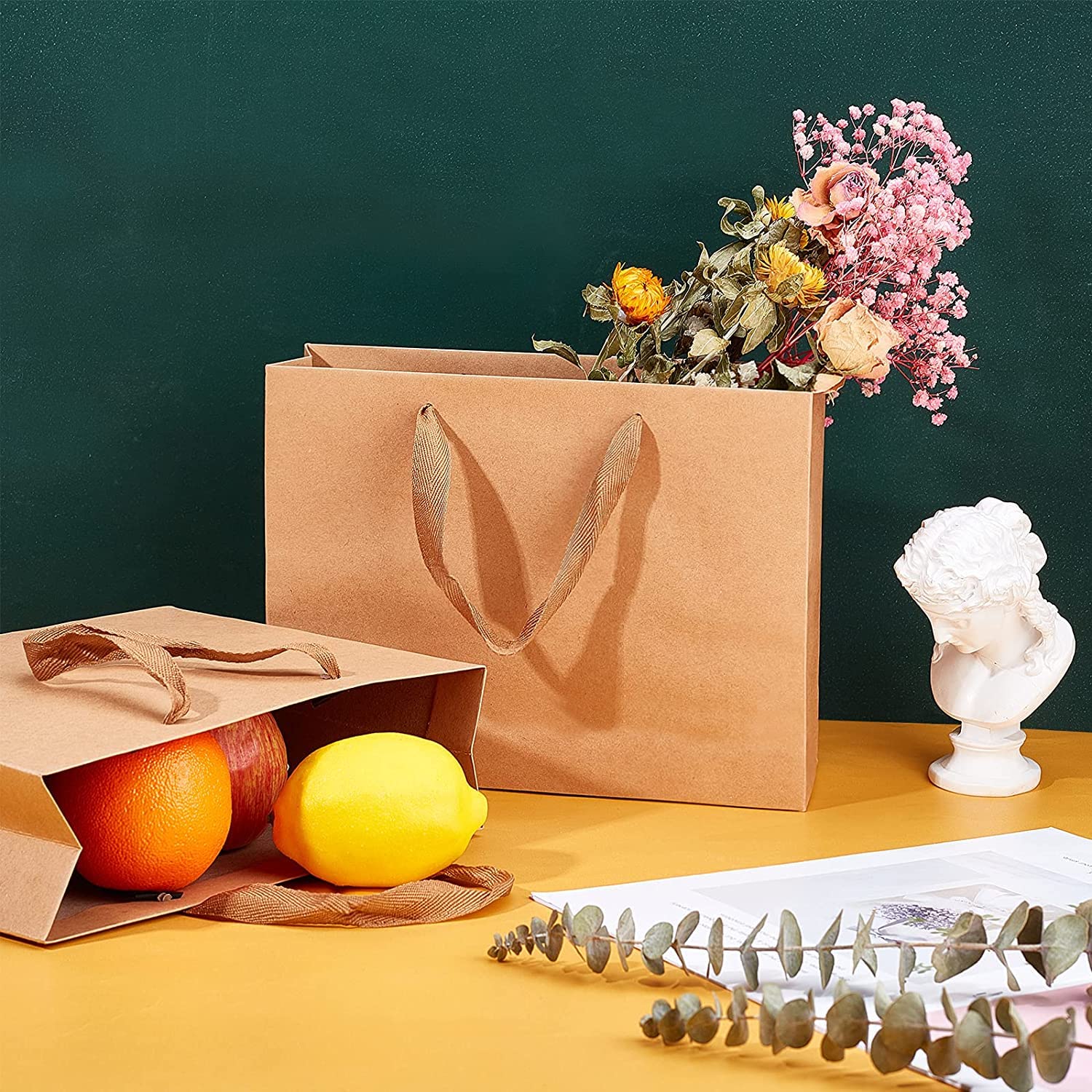 Sac de Cadeau en Papier Kraft Sac à Main avec Poignée Emballage Pochettes Cadeaux Rrecyclable Sac de Fête Sachet Fourre-Tout Sac de Courses Mariage Anniversaire Noël Halloween Shopping