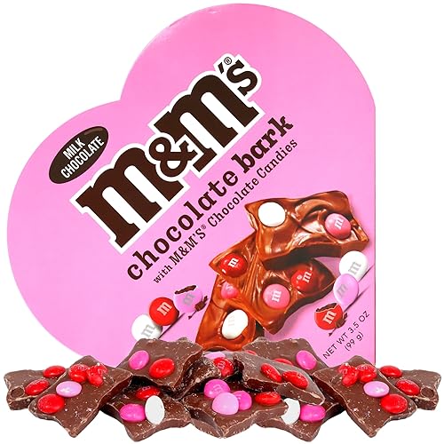 Corteza de caramelo de chocolate con leche de San Valentín en caja de corazón, regalo Vday para otras personas, golosinas crujientes M y M, 3.5 onzas
