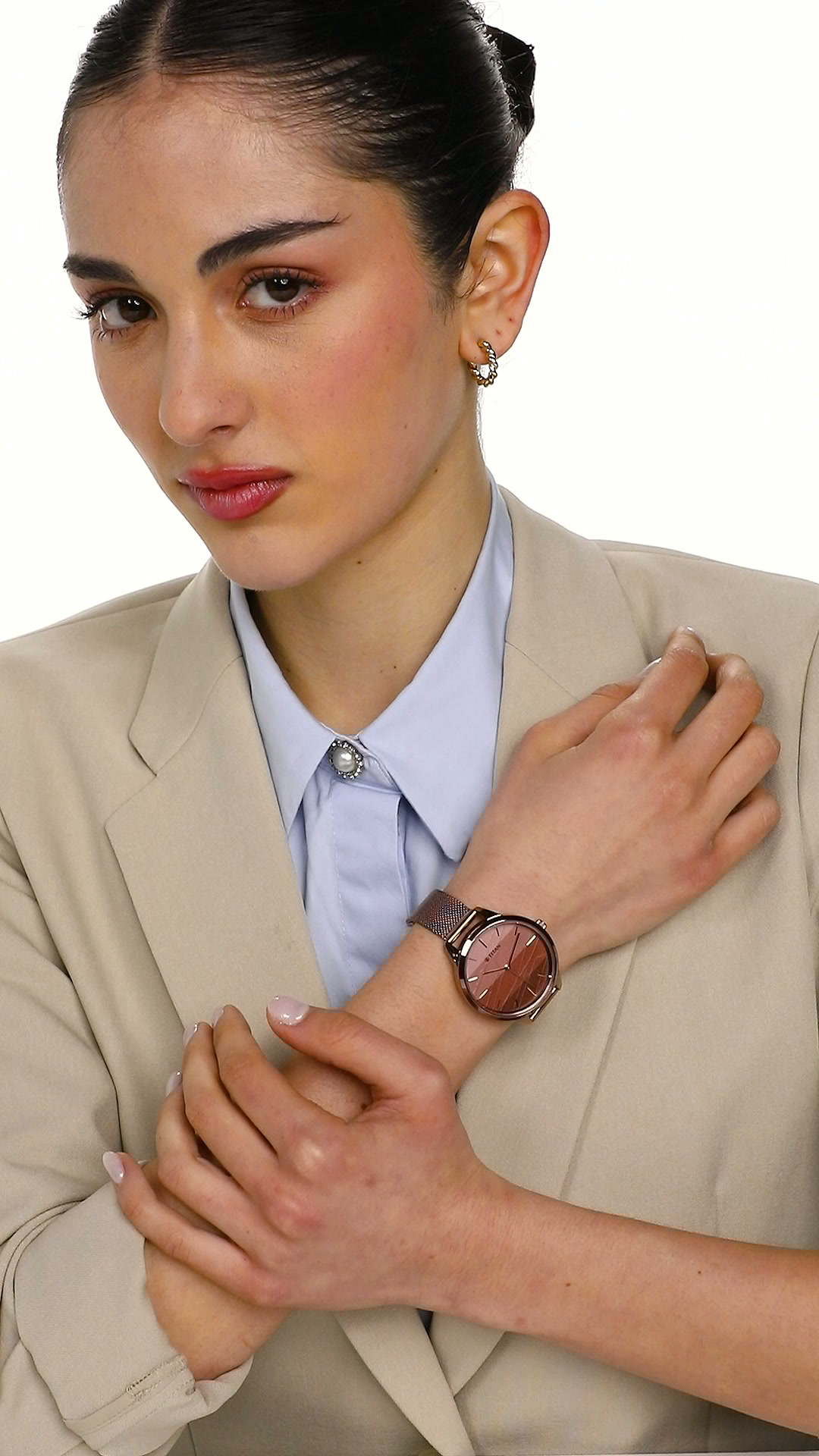 Titan Purple Glam It Up Quartz Analog Brown Dial Brown Stainless Steel Strap Watch for Women - NT2664QM01 : Amazon.in: Fashion