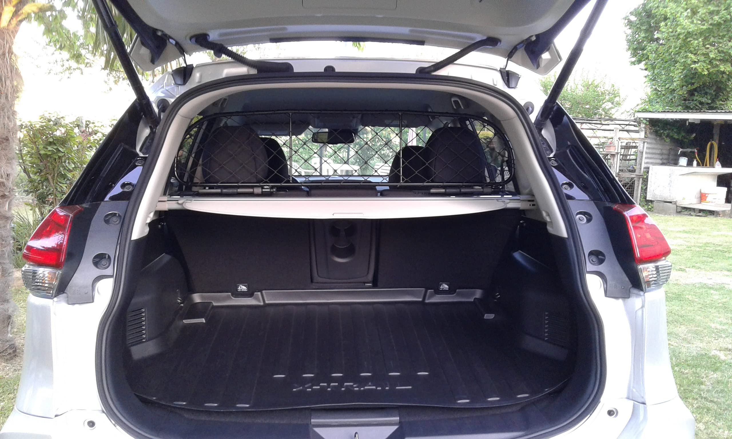 ERGOTECH Divisorio Griglia Rete Divisoria per Nissan X-Trail (dal 2014 al 2022), RDA65-S8, per Trasporto Cani e Bagagli