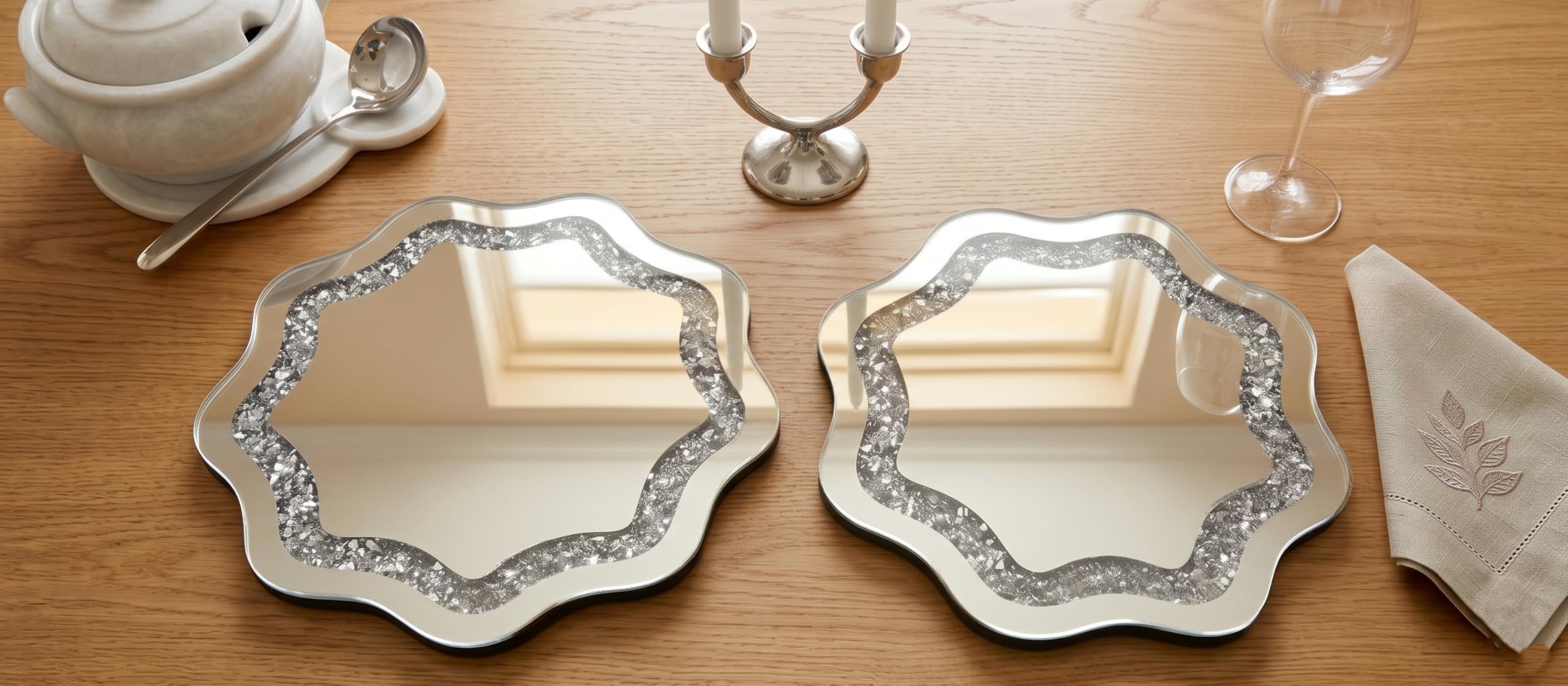 DEENZ Set Of Silver Glass Crushed Crystal Jewel Loose Diamond Wavy Shape 4x Coasters and 2x Placemats Kitchen Dining Table Centrepiece 25Cm (2x Placemats)