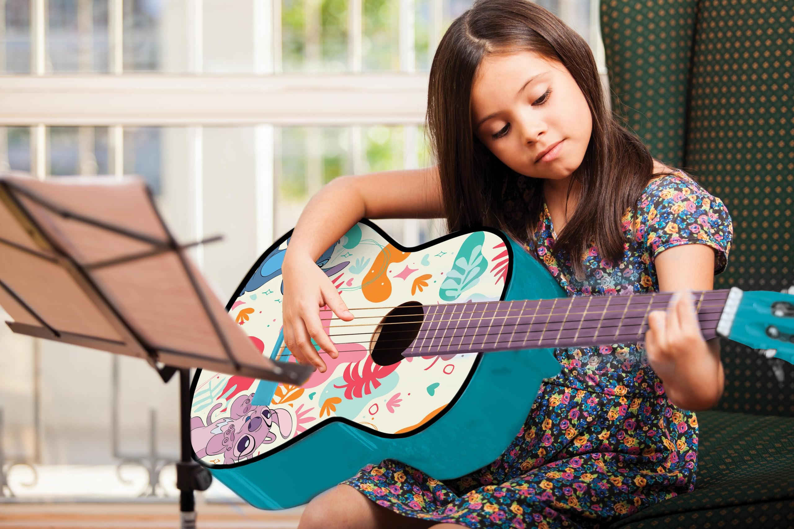Lexibook, Disney Stitch, Moja pierwsza drewniana gitara akustyczna, 6 strun nylonowych, 78 cm (30"), przewodnik edukacyjny, zestaw picków i pasek, niebieski, K2000DLXB