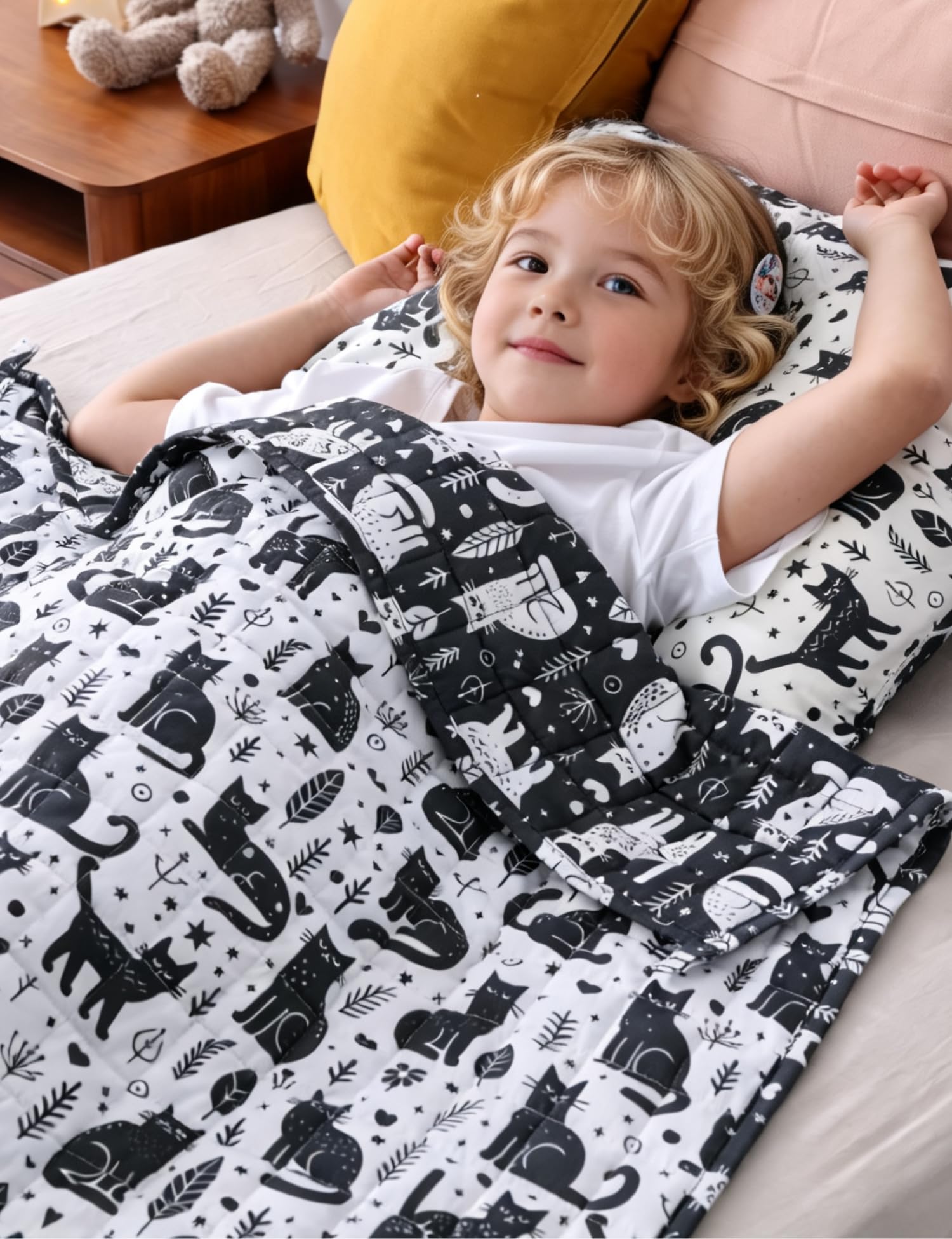 YnM Kids Weighted Blanket with cat pattern | Mubboo