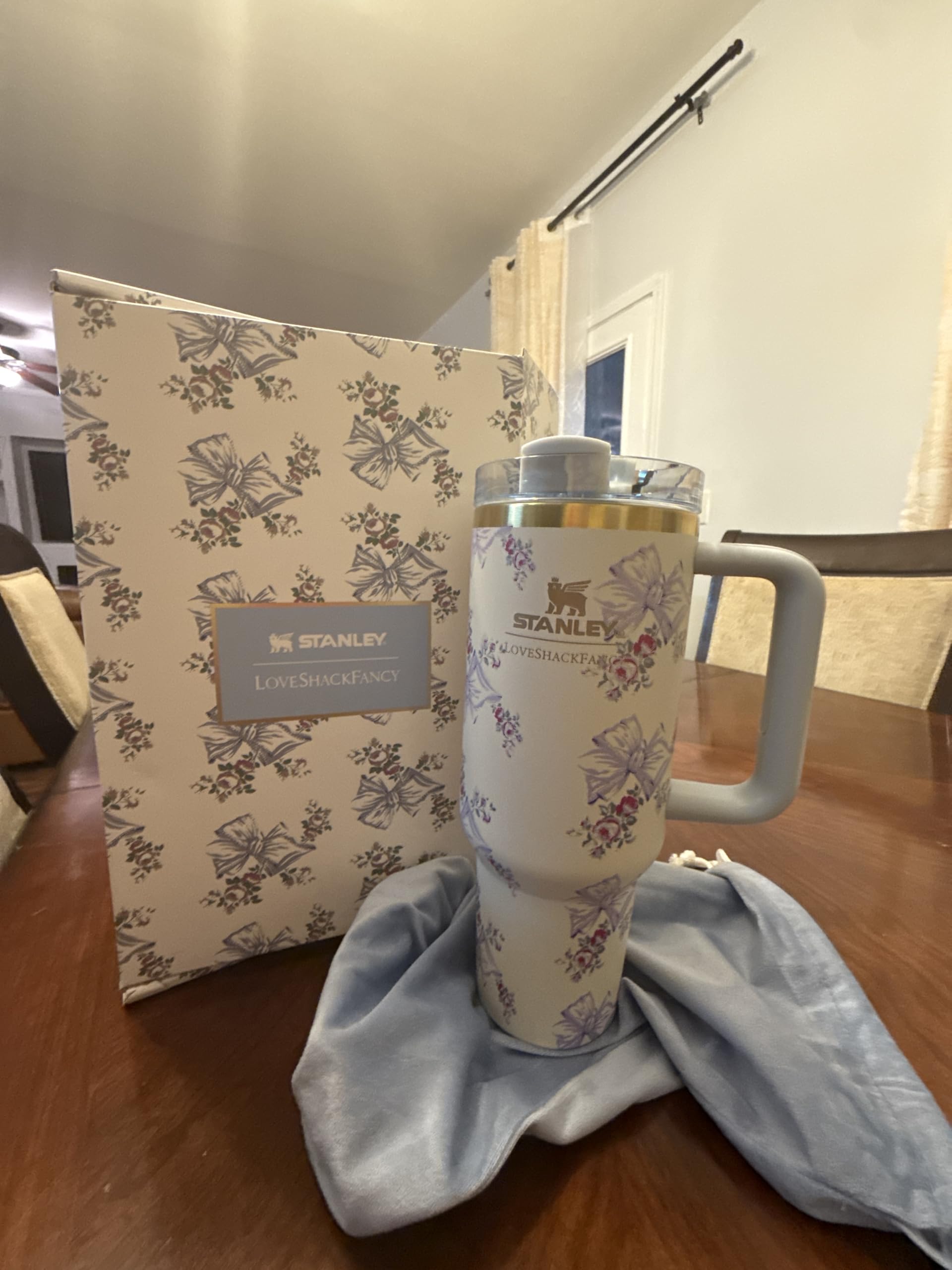 THE STANLEY X LOVESHACKFANCY HOLIDAY QUENCHER 40 OZ