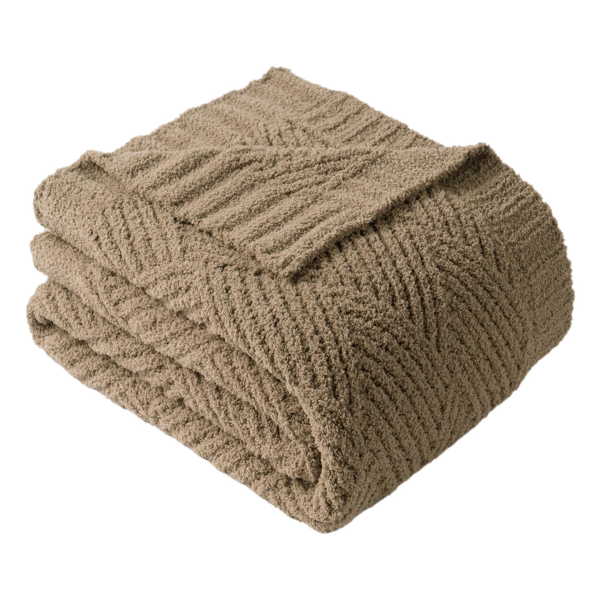 Battilo Taupe Throw Blanket for Sofa Bed, 125x150cm Fluffy Fleece Blankets