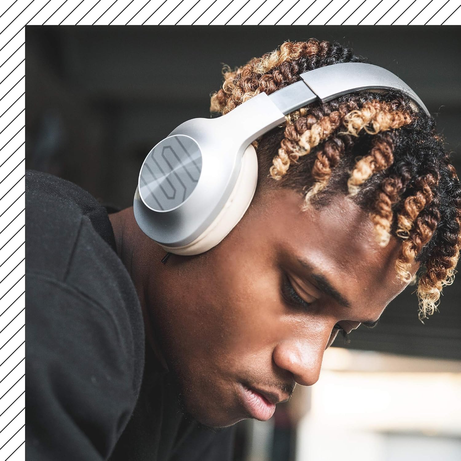 Soul Electronics SU34SL Ultra Wireless High Definition Dynamic Bass Over-Ear Headphones with Bluetooth