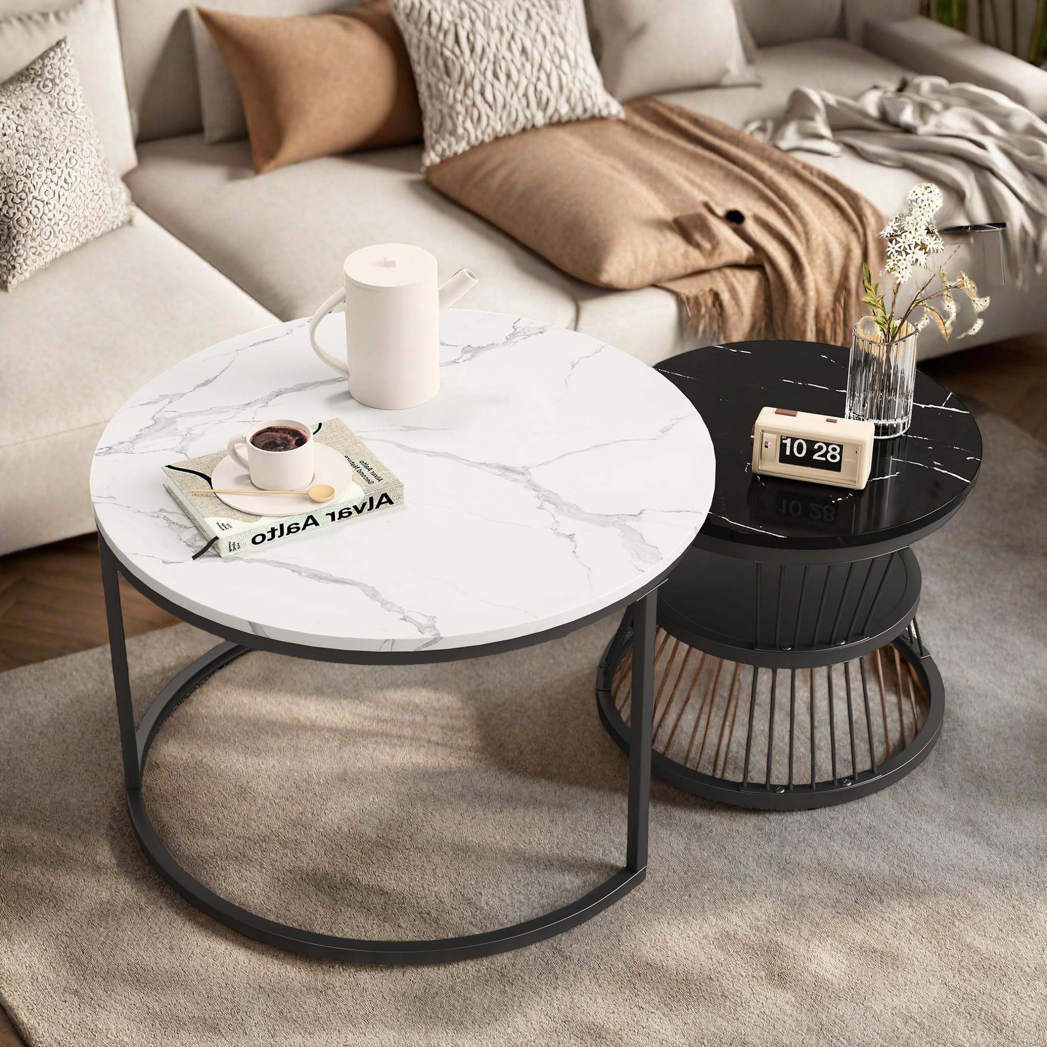 Mesa de centro redonda de mármol blanco y metal negro