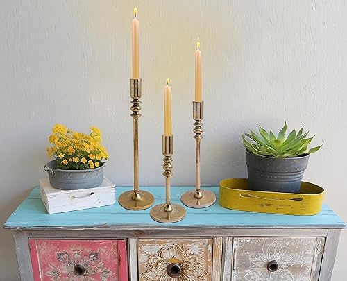 Miniatura 5 de AHC HOME & LIVING Portavelas cónicos de oro antiguo, juego de 3 candelabros de metal hechos a mano (15, 12, 9 pulgadas) para centro de mesa,