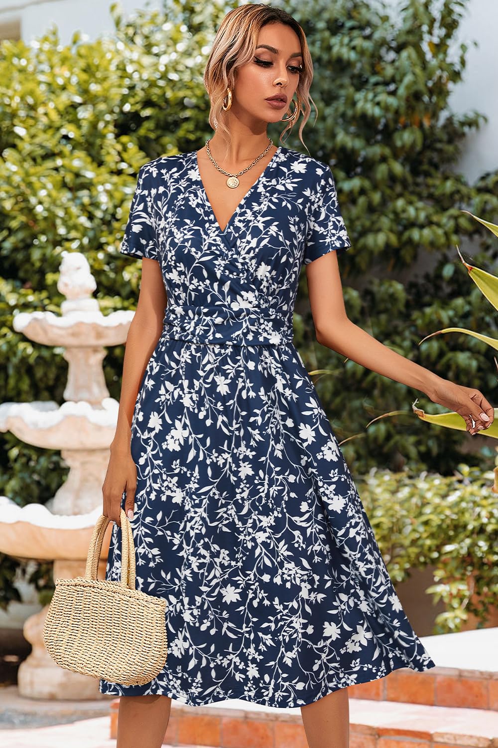 Newshows Robe d'été à manches courtes et col en V pour femme - Motif floral décontracté - Robe d'été mi-longue avec poches