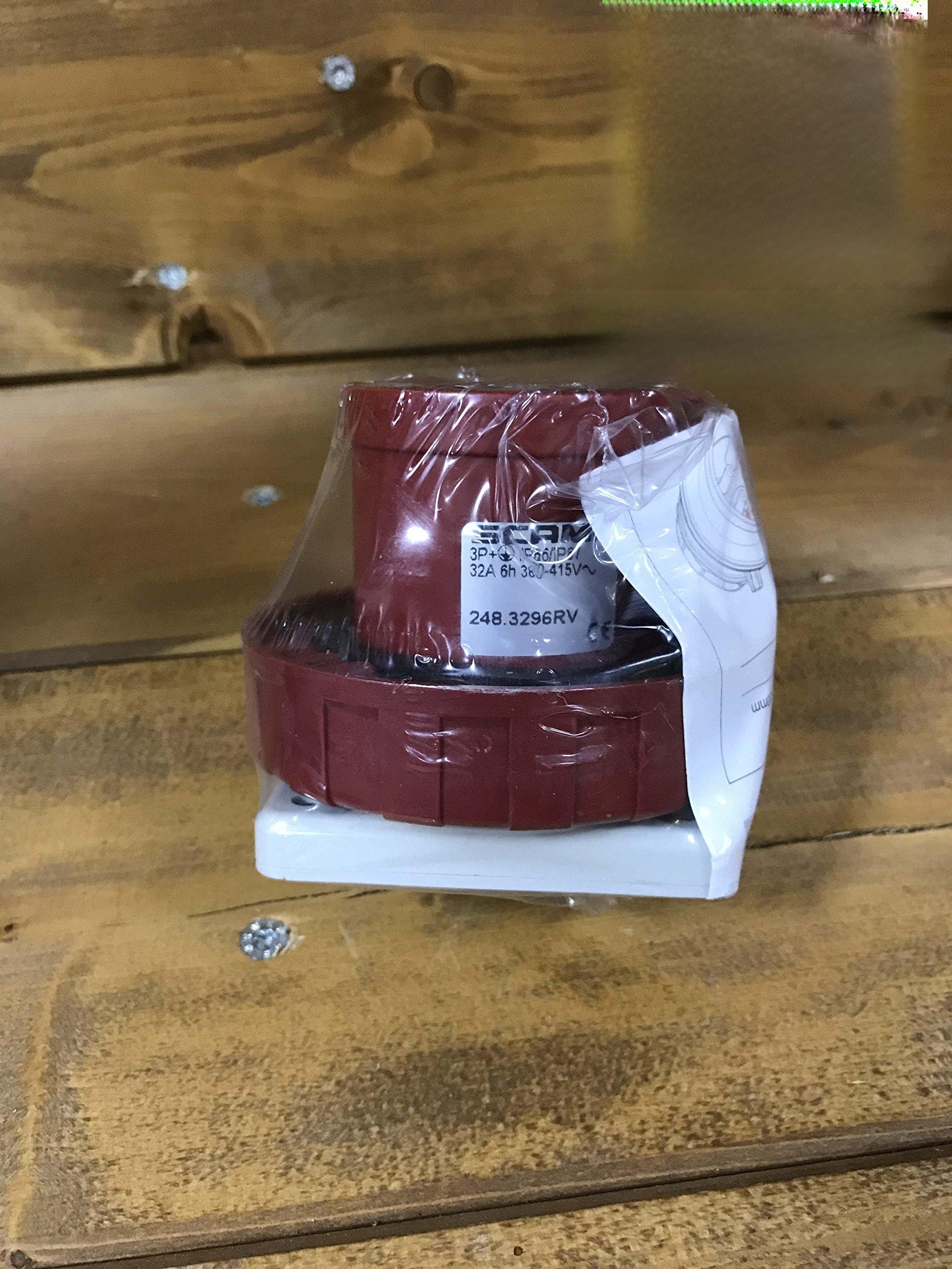 Scame Optima socle industriel résistant IP66 IP67 32A protégeant vos installations de l'humidité