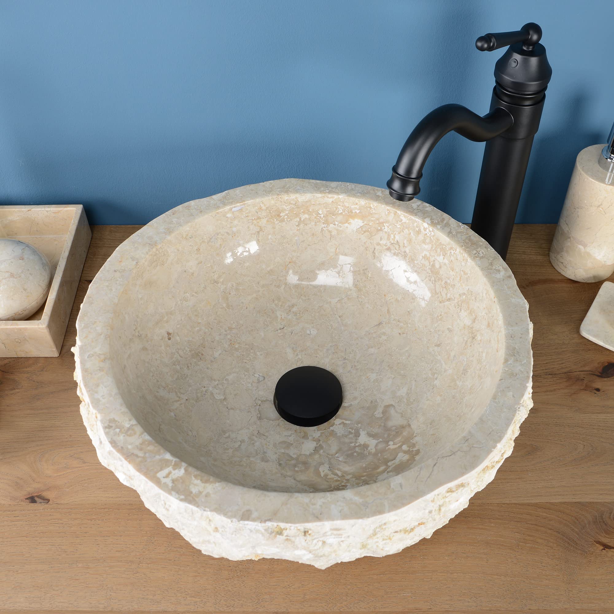 Lavabo redondo de mármol de 40 cm en color crema de Wohnfreuden, con selección única