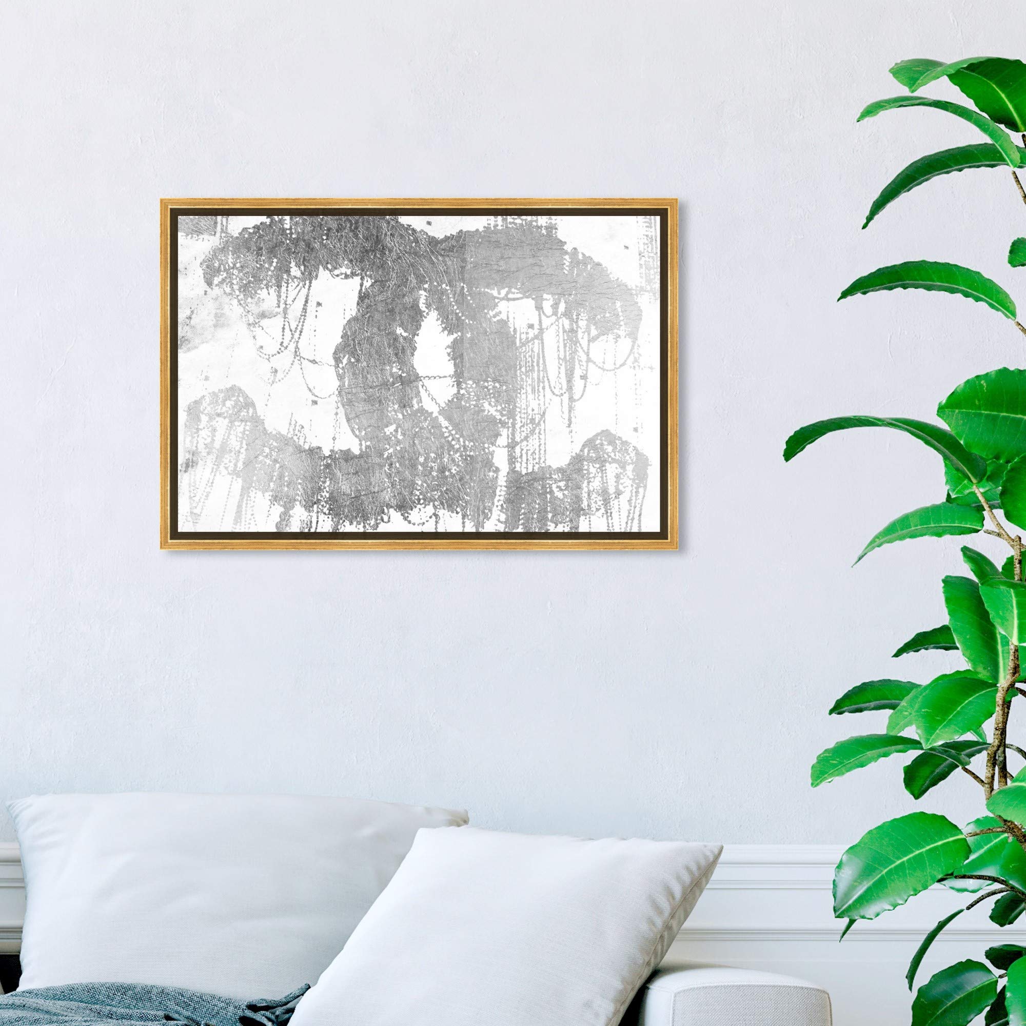 Amazon.com: The Oliver Gal Artist Co. Fashion and Glam Framed Wall