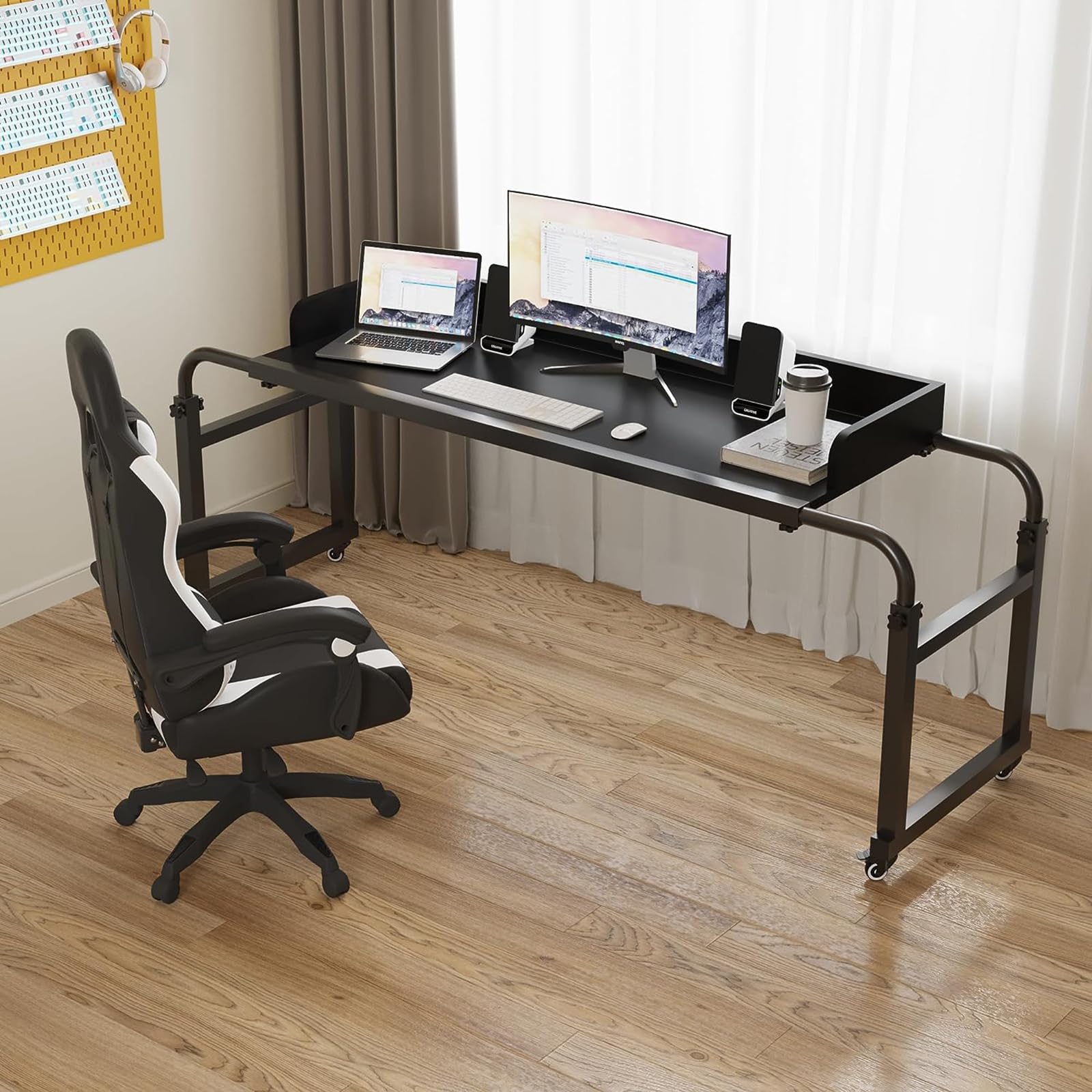 Poste de travail debout adaptable pour soulager le dos durant le travail
