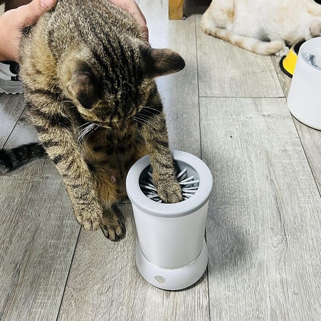 Foto 5 de 8 de Limpiador de patas de perro automático con suave silicona, tazas de limpieza portátil, carga rápida USB