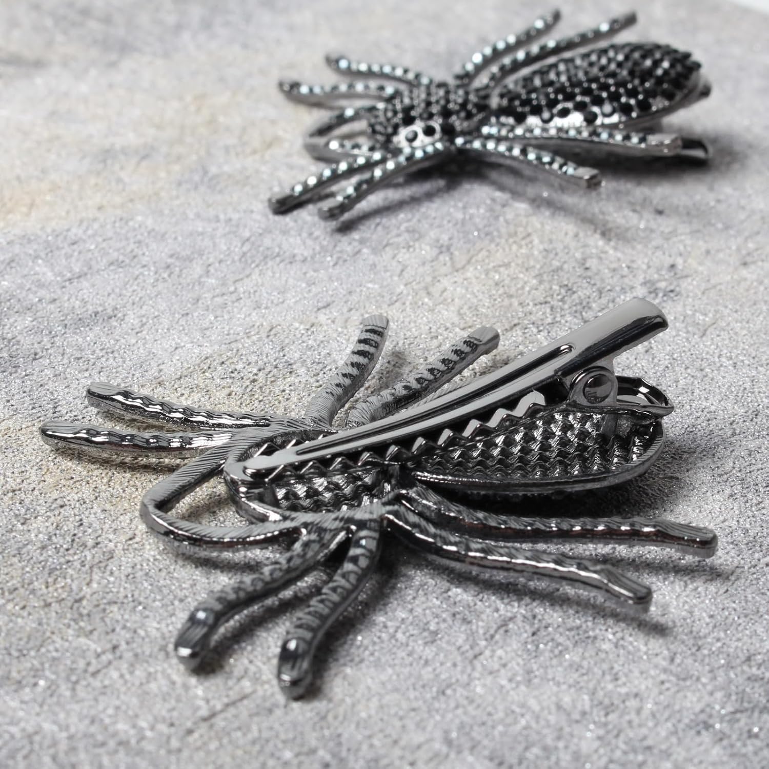 2PCS Black Spider Hair Clips for Women Girls Hiphop Metal Spooky Halloween Hair Clip With Stone Barrette for Styling Halloween Hair Accessories - Image 3