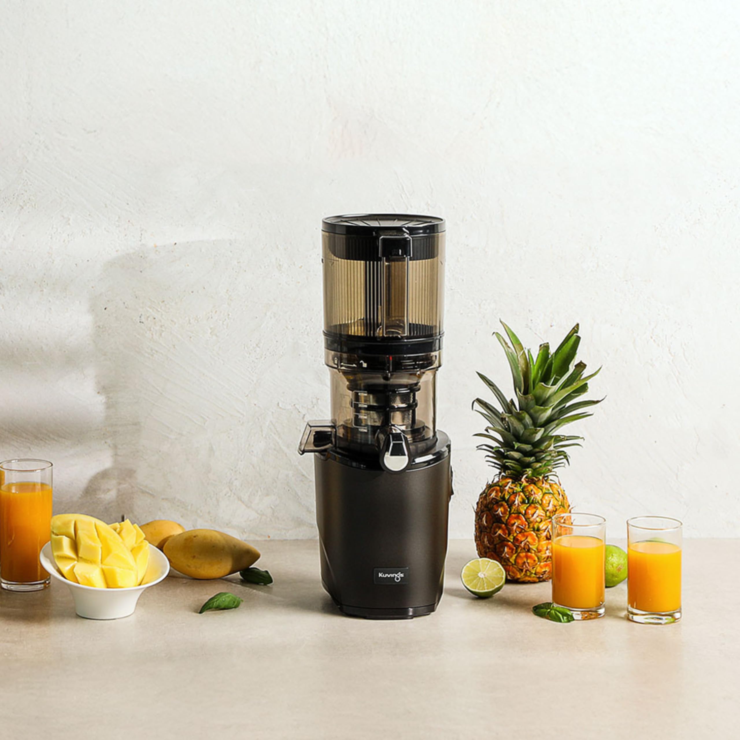 Kuvings Extracteur de jus AUTO8 Découpe automatique fruits légumes entiers Panier 2L Noir