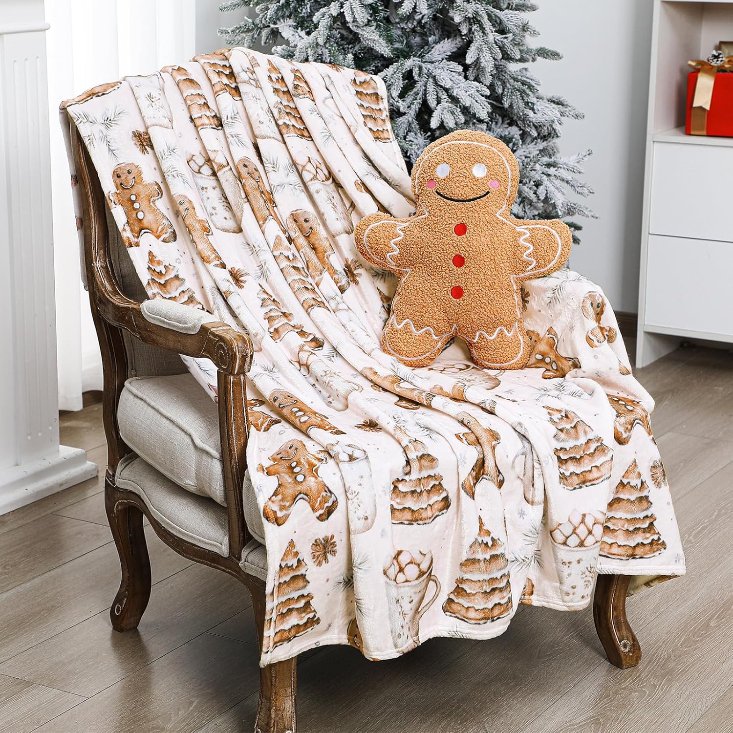 Breling 2 Pcs Christmas Gingerbread Man Throw Blanket and Pillow Set Soft Flannel 51 x 59'' Gingerbread Christmas Blanket and Pillow Xmas Gift Fuzzy Cozy Soft for Home Bed Sofa Couch Office Room Decor - Image 2