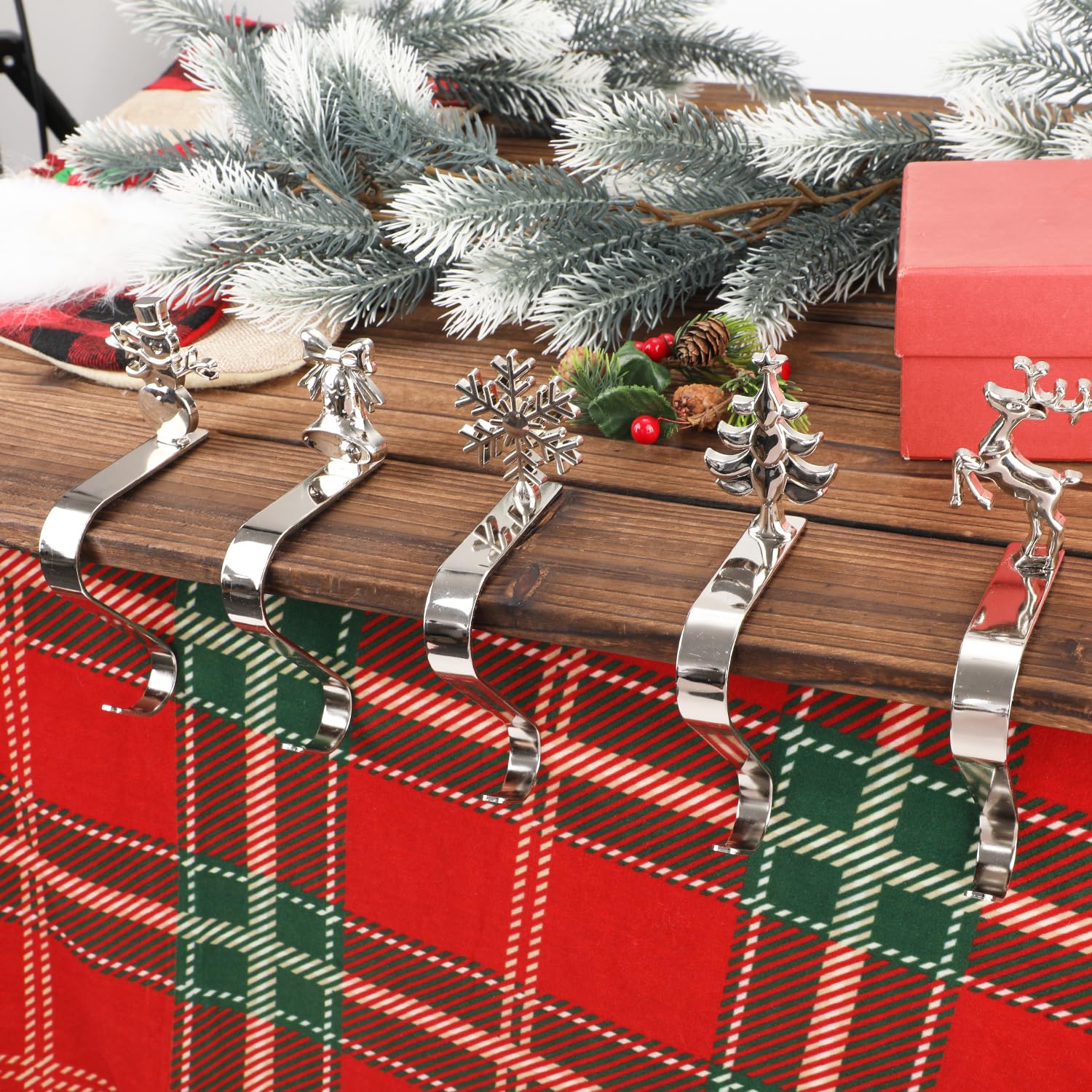 Gosknor 5pz Porta Calze di Natale, Acciaio Inox Ganci per Calza in Metallo Gancio per Calza Natalizia Ganci con Cuscinetto Antiscivolo per Decorazioni per Mensole di Camini
