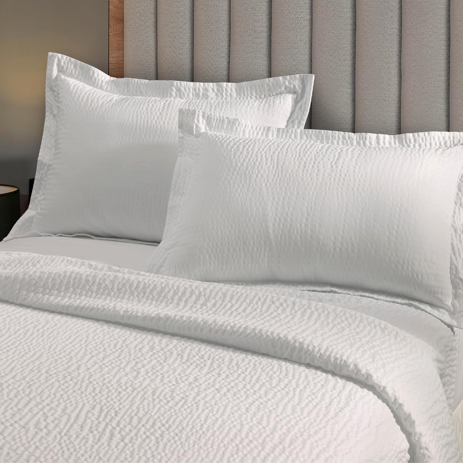 Courtyard by Marriott 2 King Pillow Shams + 1 Coverlet