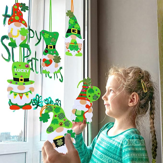 DIY St. Patrick's Day Gnome & Shamrock Crafts!