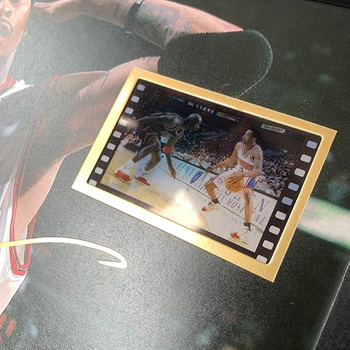 Miniatura 4 de ORIMAMI Póster firmado de jugador de baloncesto Allen Ezail Iverson enmarcado con foto de 8x6 pulgadas y mini celda de película de 1x35mm, regalos