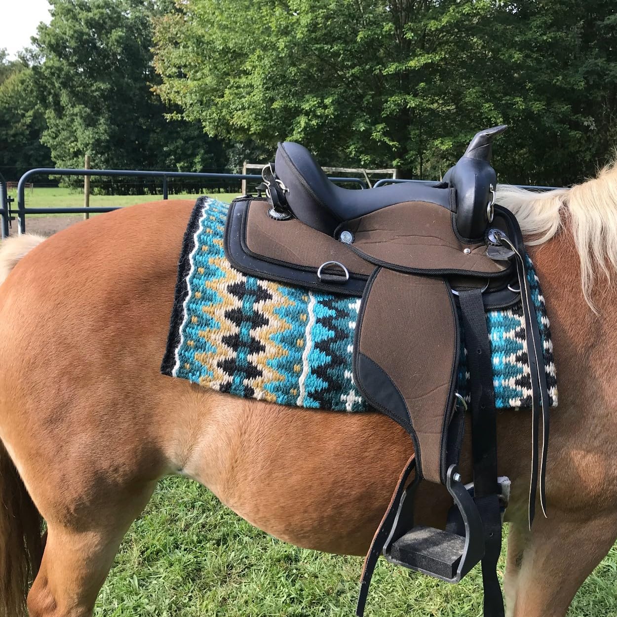 Tahoe Tack Reya Western Show Saddle Blanket – Handwoven 100% New Zealand Wool, Oversized 34" x 38", Heavyweight 5+ lbs, Vibrant Design, Ideal for Layering at Shows, Parades & Rodeos