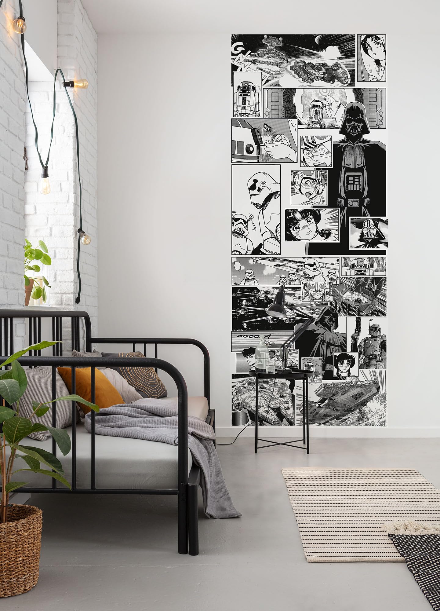 Papier peint Star Wars pour masquer un mur abîmé avec ce décor intissé manga enfant 100x250 cm