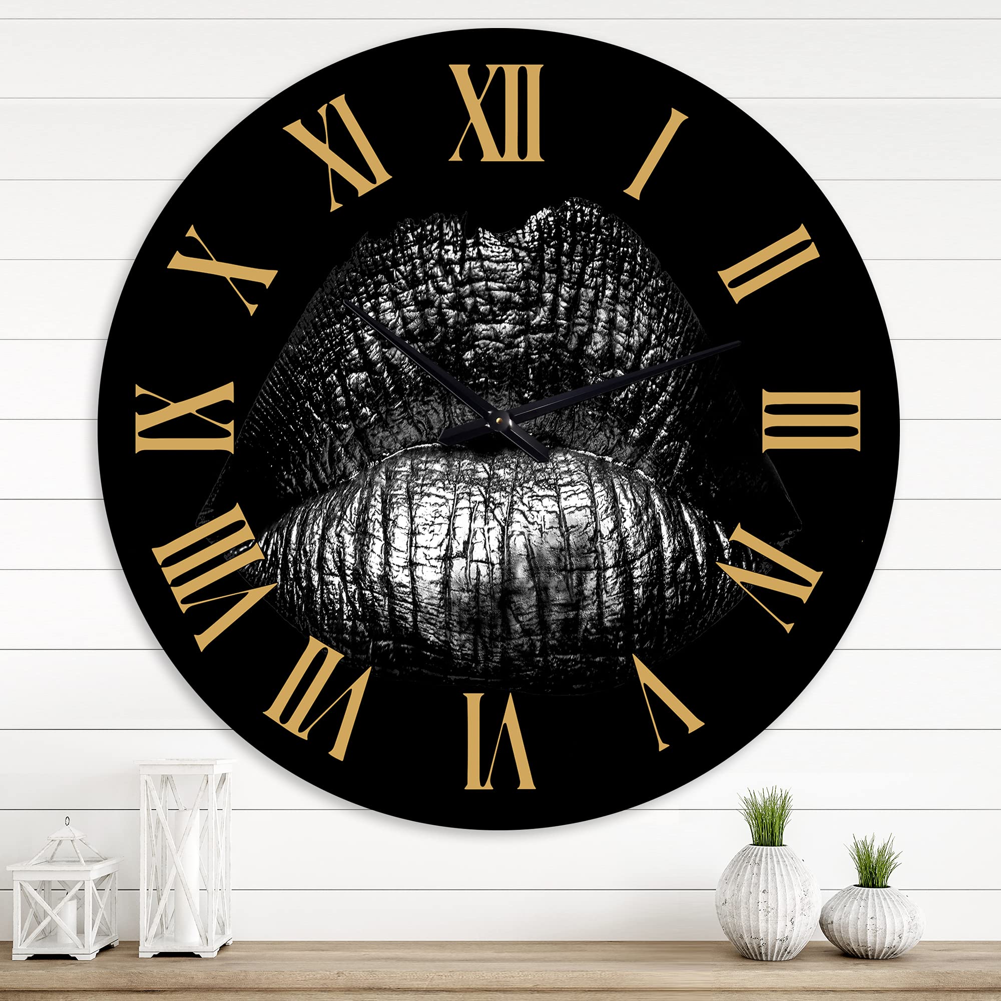Horloge murale moderne grand format motif lèvres dorées décoration intérieure chic