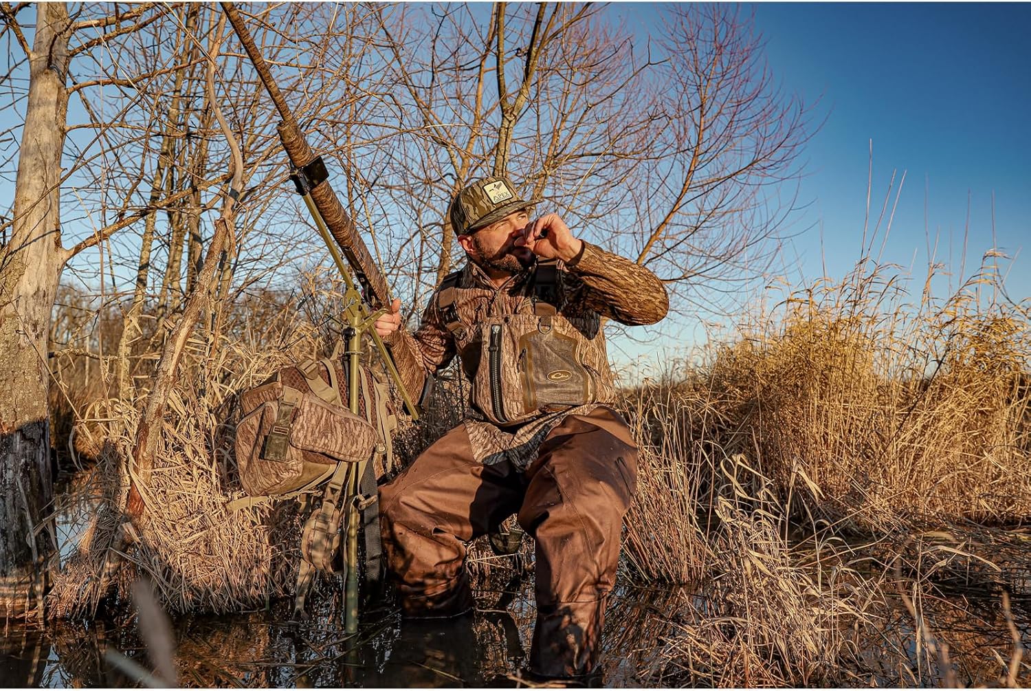 AVIAN-X Ultimate Gun & Gear Stick For Waterfowl Hunting - Lightweight Durable Solid Stable Adjustable OD Green Powder-Coated Stick with Carry Strap