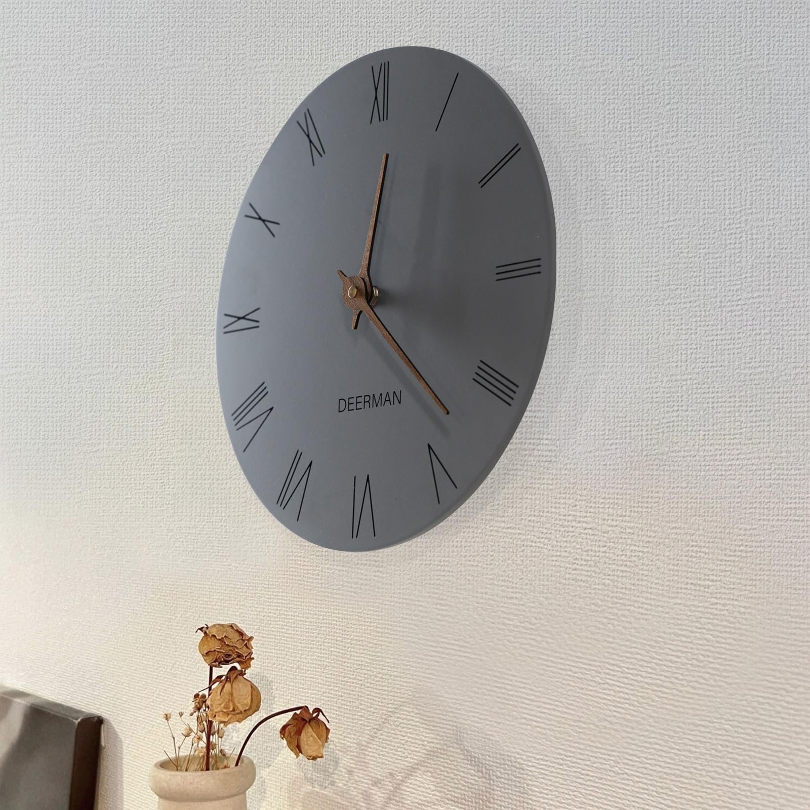 Amazon.co.jp: Deerman 壁掛け時計 おしゃれ 静音 軽量 フラットウッド