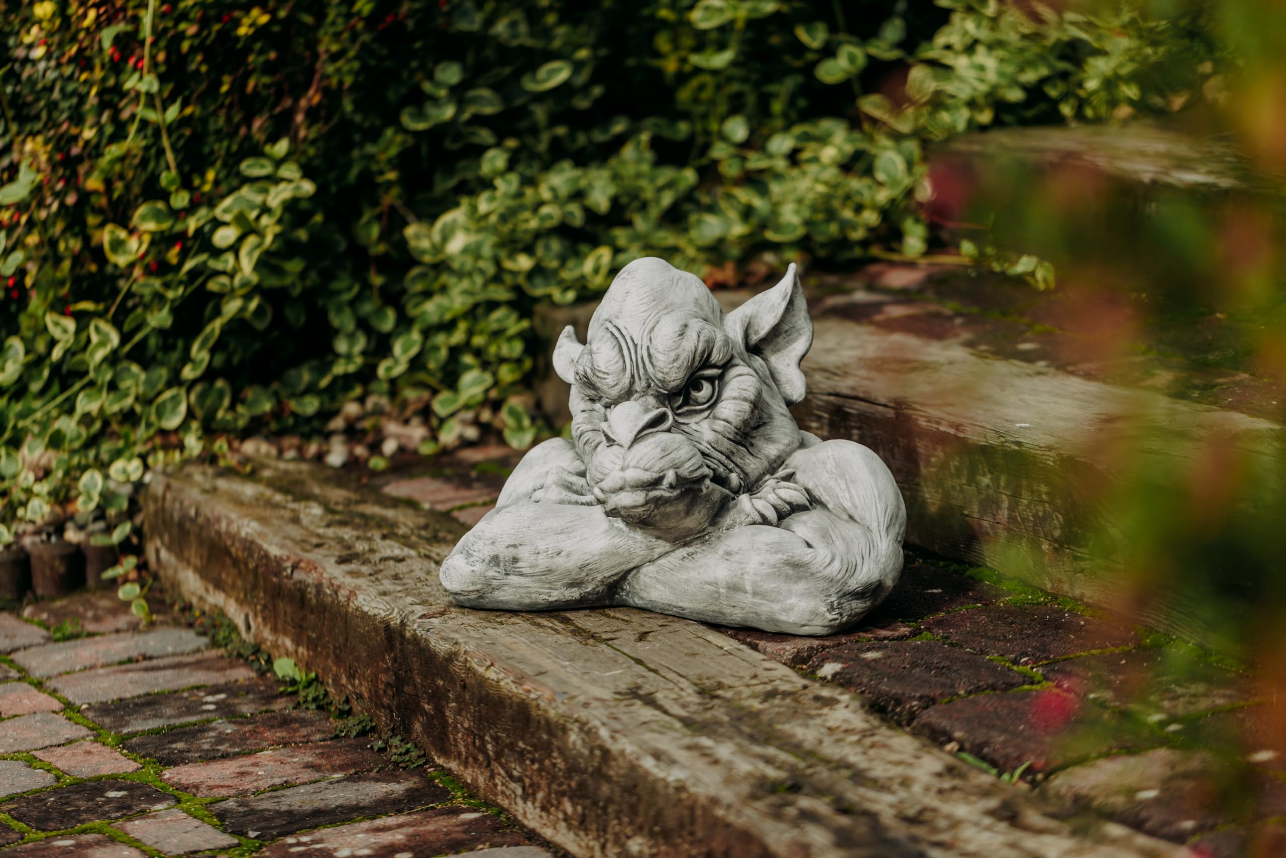gartendekoparadies.de Gargoyle Büste, Steinfigur, H. 33 cm, 31 kg, Grau, frostsicher aus Steinguss für Außenbereich