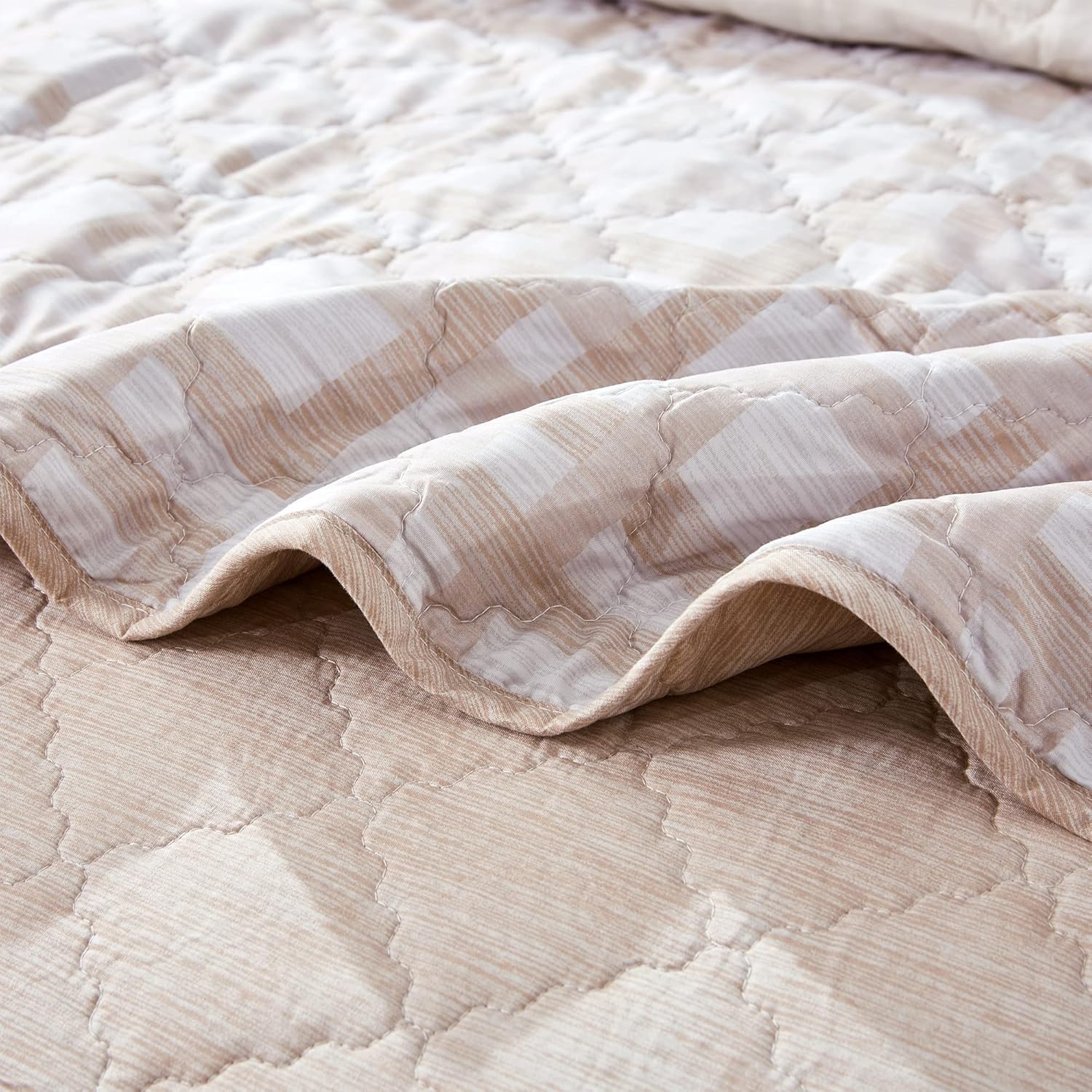 Home Soft Things 7 Piece Printed Microfiber Bedspread Quilts Set, 90" x 90" Queen, Austin Geo, Taupe Geometric Lightweight Bed Cover Coverlet Bedding Set with Matching Shams Pillows