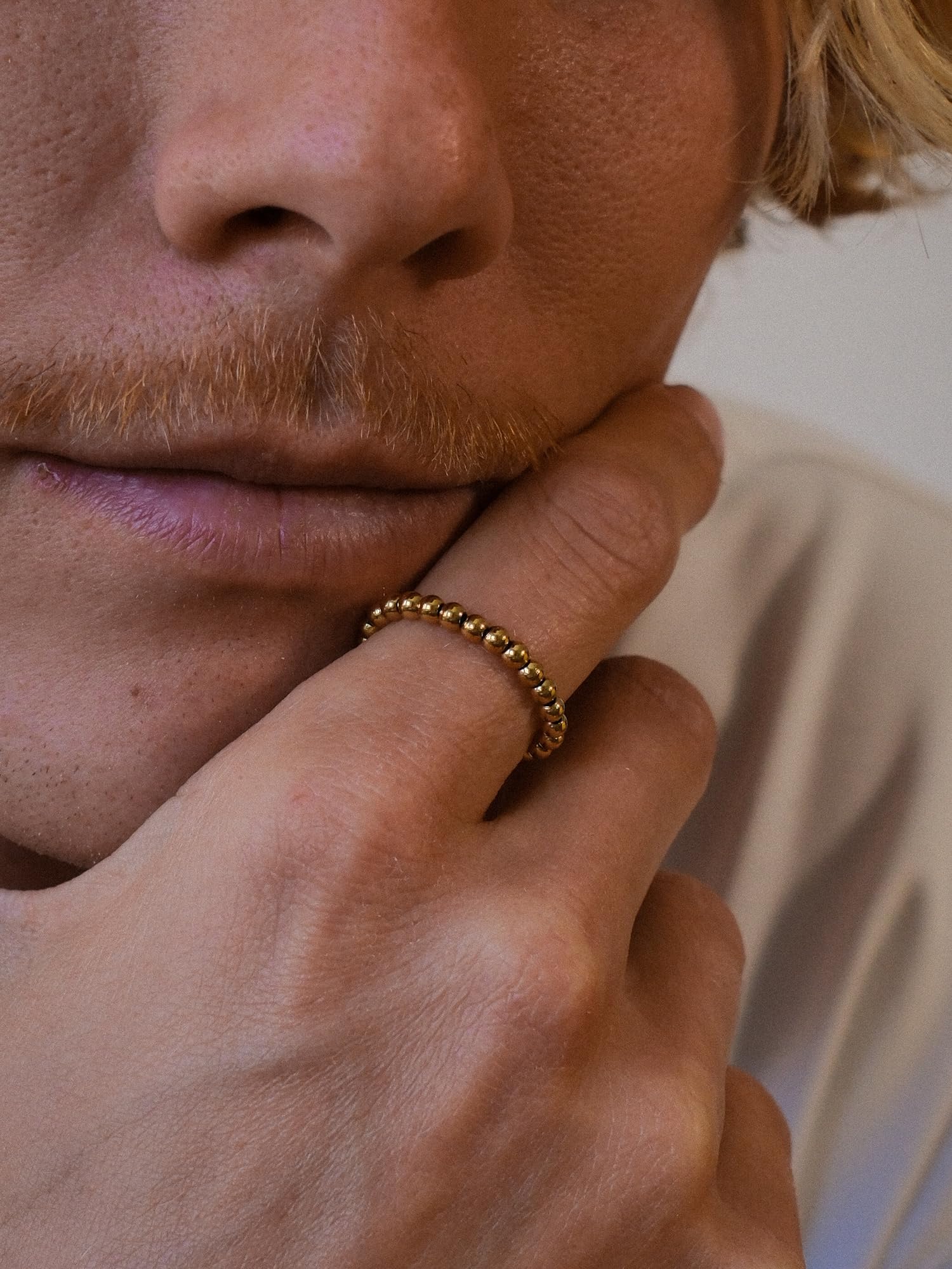 Purelei Anxiety Fidget - Anello da uomo semplice in acciaio inox o placcato oro 18 carati - Design discreto con superficie sorprendente - Misure 50-60 - Elegante gioiello da uomo