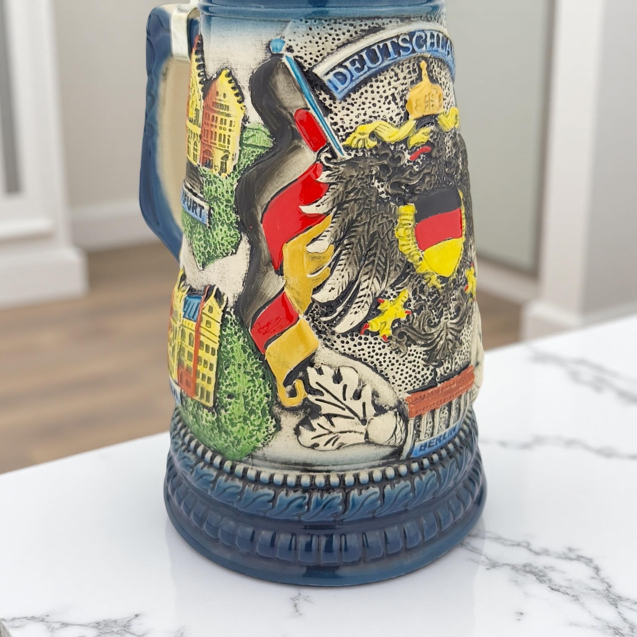 Jarra de cerveza con tapa, jarra de piedra tradicional alemana de 0,7 l, con tapa puntiaguda y diseño de Alemania, regalo para hombres, padre y cumpleaños – ideal para fiestas