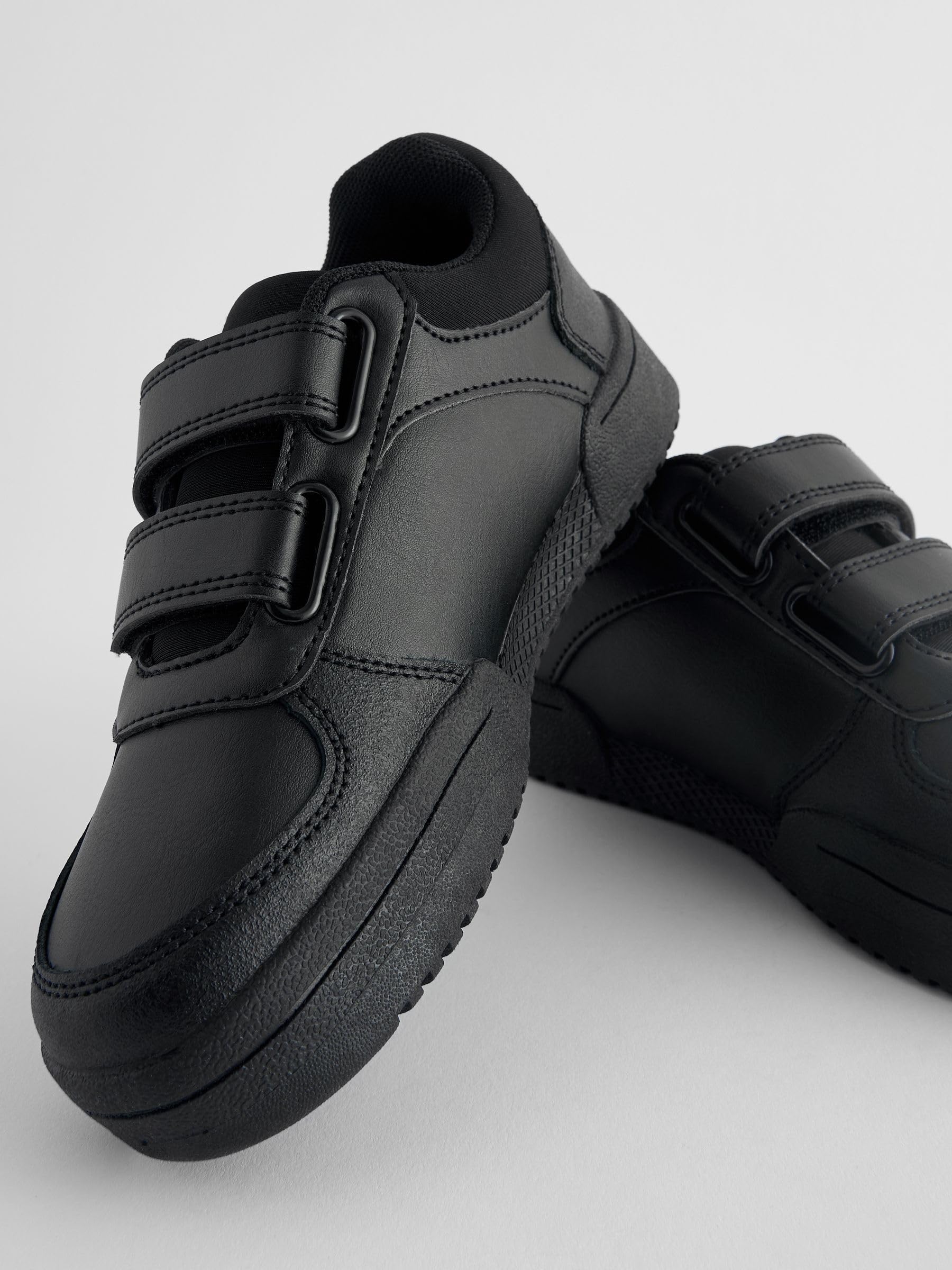 NEXT Niños Zapatos Escolares con 2 Tiras de Cierre con un Toque