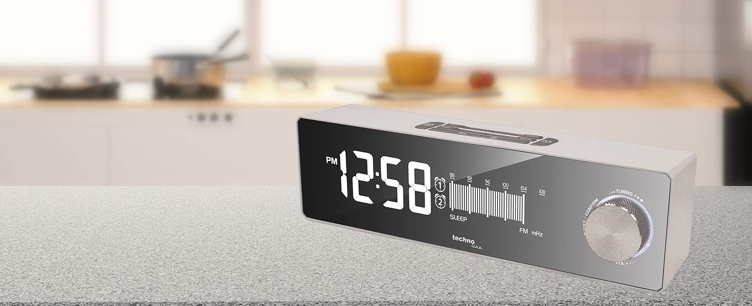 Technoline WT 483 - Radiosveglia con Porta di Ricarica USB, Effetto retrò