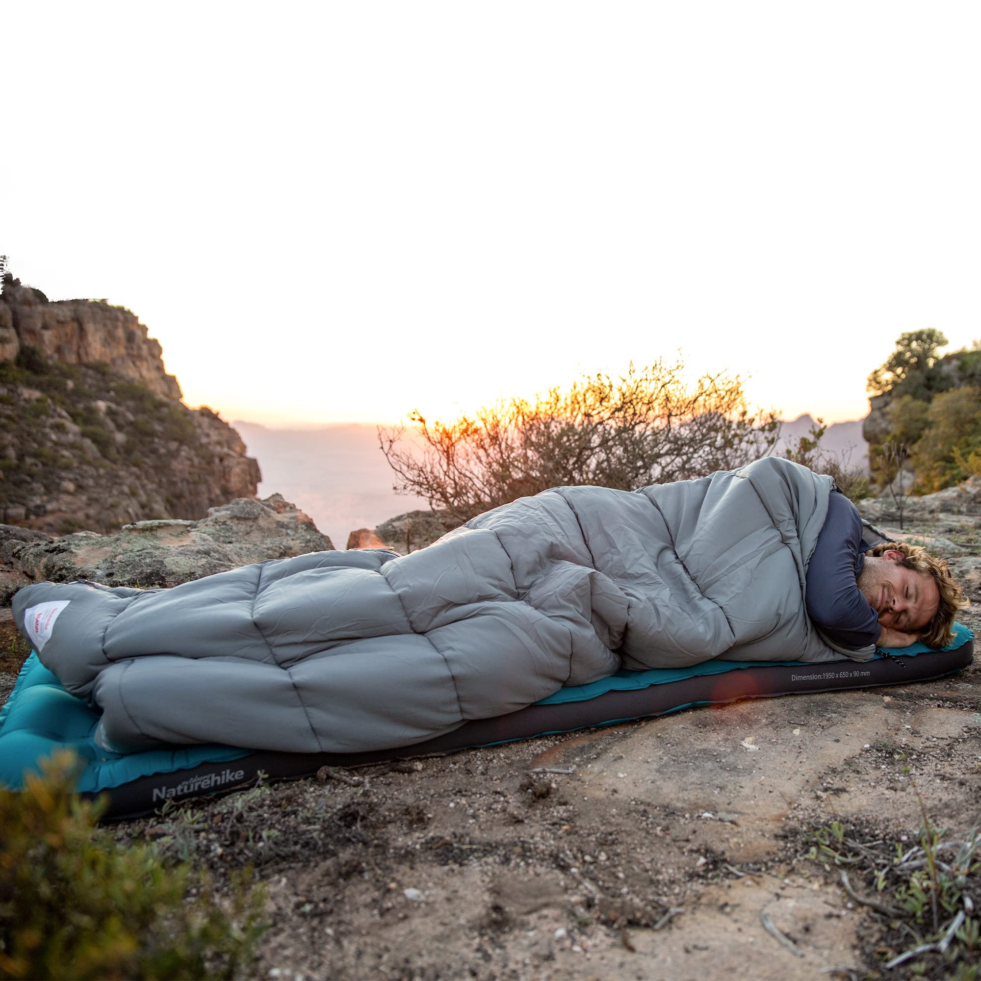 Naturehike Sacco a Pelo in Cotone con Cappuccio, Sacco a Pelo a Busta Leggero, Portatile e Unibile Per 3 Stagioni, Imbottito con Cotone di Alta Qualità da M180/M300