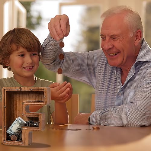 Vista 207 de Alcancía para niños y niñas, alcancía de madera con letra grande del alfabeto con inicial C, banco de monedas, regalos divertidos para cumpleaños