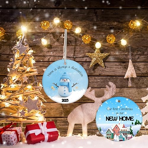Miniatura 5 de Regalos de inauguración de la casa, adorno de Navidad de cerámica de 3.5 pulgadas con caja de regalo, adorno de primera Navidad en nuestro nuevo