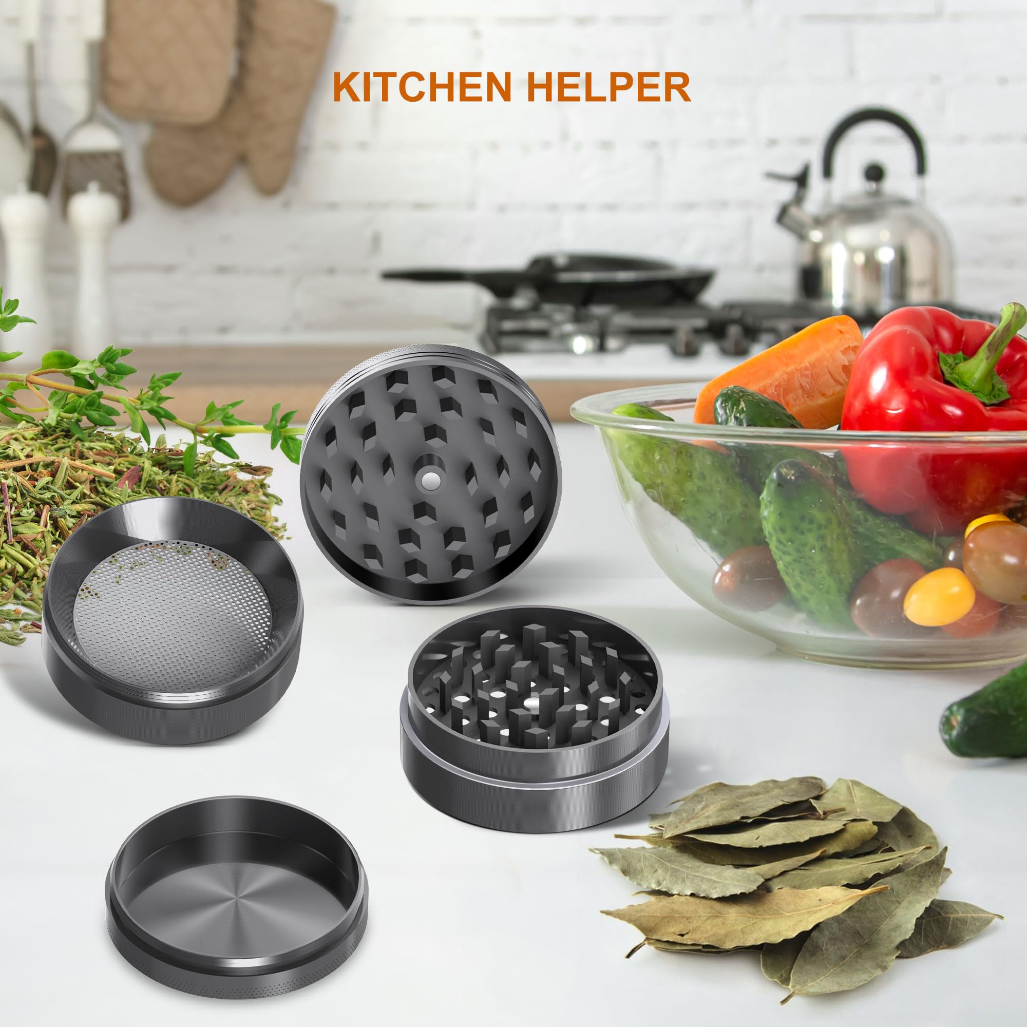 KitchenBoss Młynek metalowy, mały młynek 4-częściowy, kruszarka, 4,9 cm, z narzędziami do czyszczenia przypraw (niklowo-czarny)
