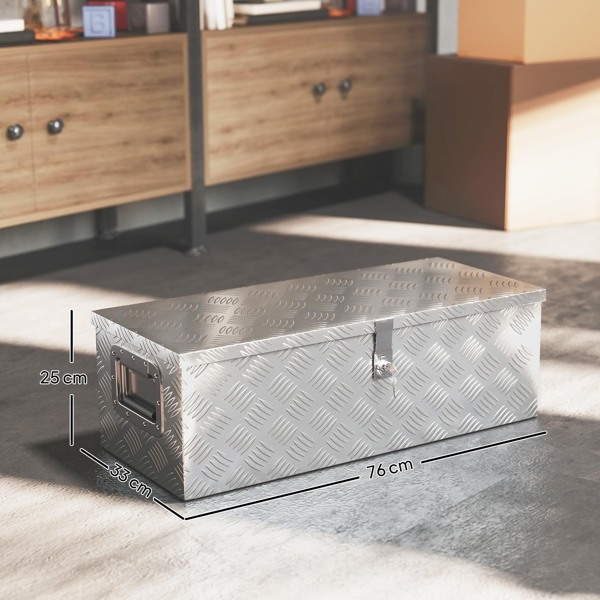 HOMCOM Boite de rangement - boîte à outils en aluminium - caisse à outil alu. poignées rétractables verrouillage clé dim. 76L x 33l x 25H cm