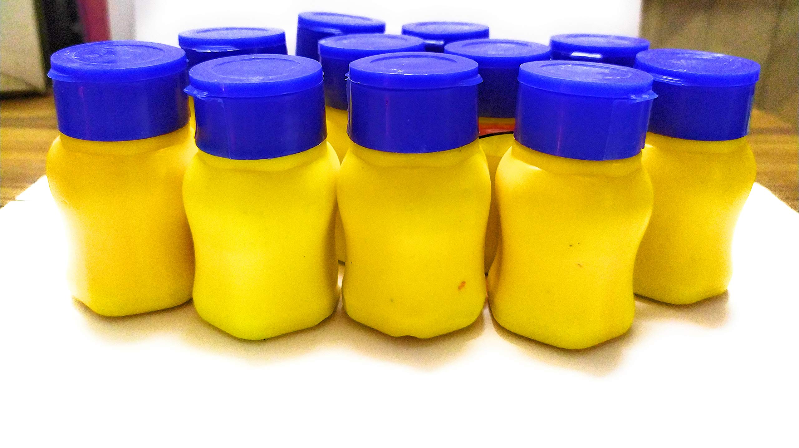 SillyMe Carrom Powder | Smooths The Surface ( Pack of 12 Small Bottle , Each Bottle - 15 gram)