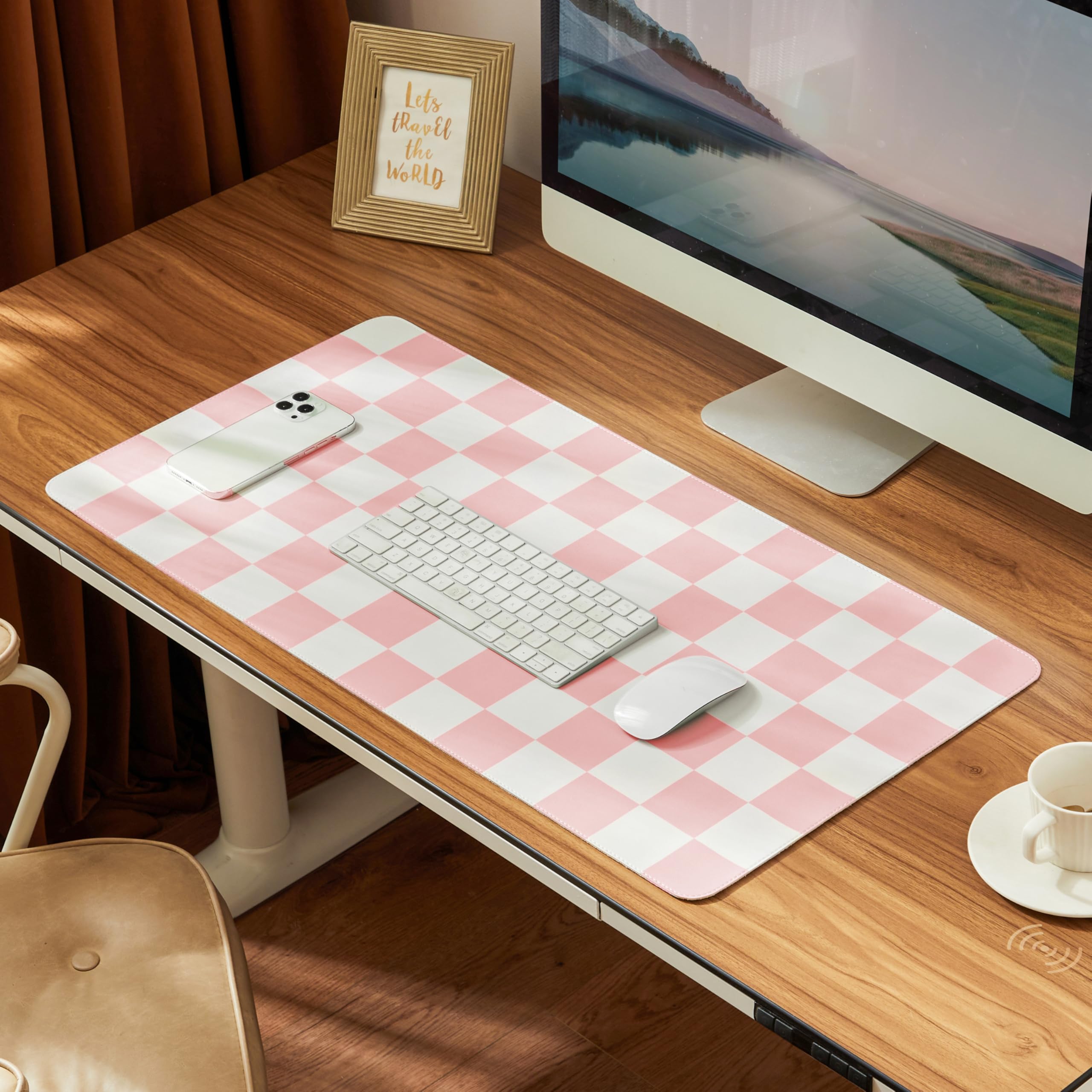 White Daisy Desk Pad Protector, Gaming Mouse Pad, Office Desk Mat