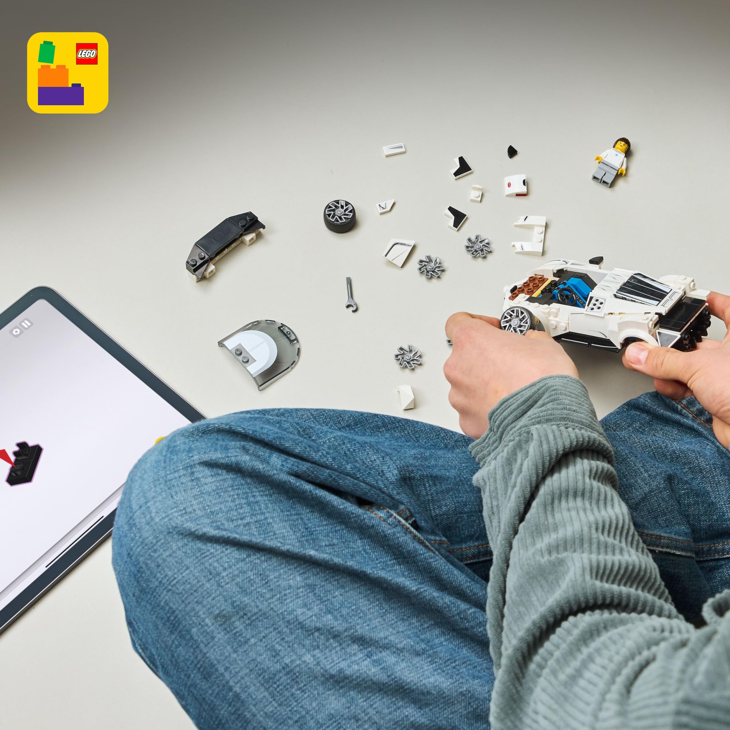 LEGO Speed Champions Bugatti Centodieci Hyper Sports Car Toy - Model Kit & Pretend Play Toy for Boys & Girls, Ages 9+ - Italian Model Car Kit for Racing Fans - Gift Idea for Birthdays - 77240