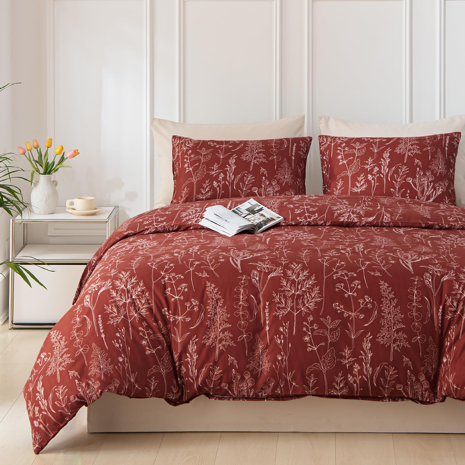 Lekesky Scarlet Duvet Cover King Size 3-piece, White Floral