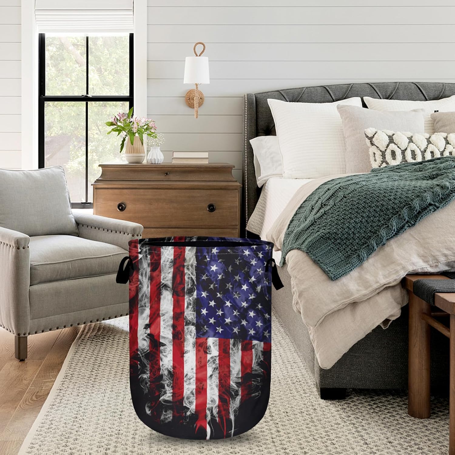 Smoke USA Flag Laundry Basket with Sturdy Handles, Memorial Day Patriotic Collapsible Oxford Cloth Laundry Hamper Organizer Basket for Bathroom Bedroom 15.7x20 Inch