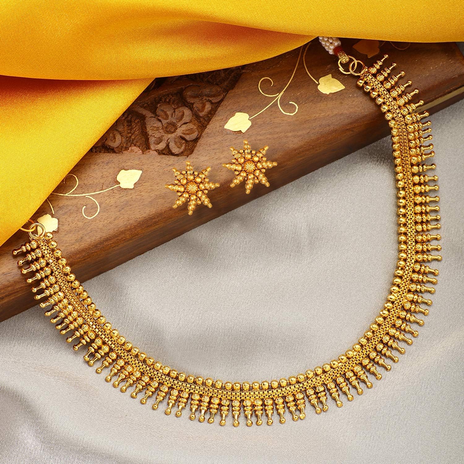 I Jewels Gold Plated Indian Wedding Bollywood Golden Necklace Jewellery With Earrings For Women (MC04) (Style 12)