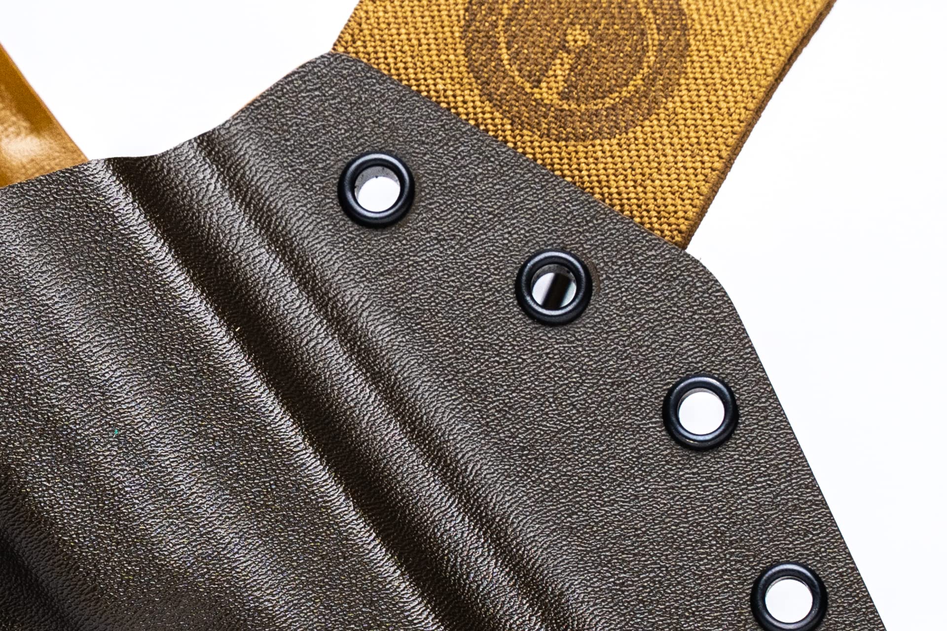 Amazon | GunfightersINC チェストホルスター | M & P 10mm 2.0