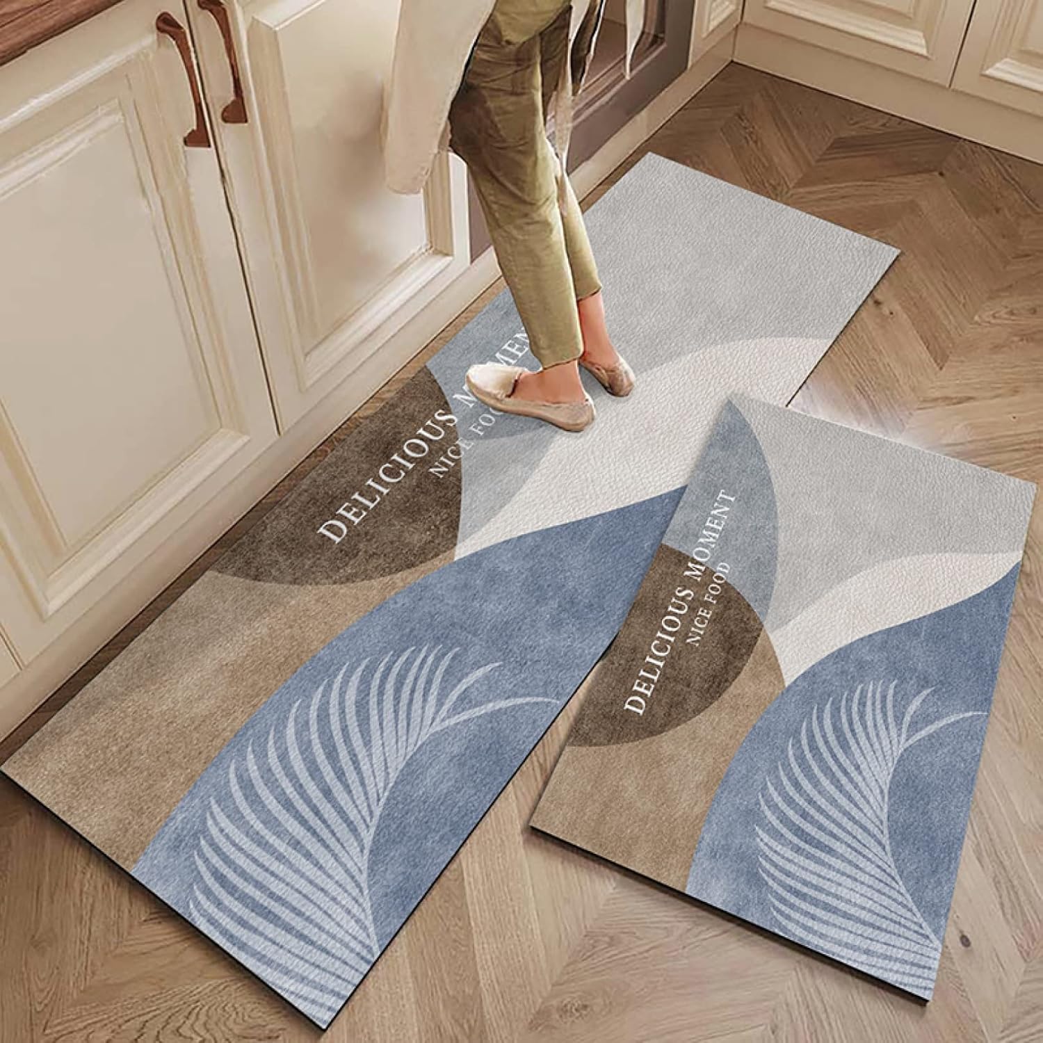 キッチンマット 45×120 通販 台所 敷物 マット カーペット 北欧風 欧風 拭ける 防水 撥水 はっ水 室内 滑り止め シンプル カジュアル  ボーダー モダン かわいい おしゃれ 雑貨 インテリア(【即日発送】キッチンマット ドット): BACKYARD FAMILY｜JAL  Mall｜ショッピングで ... キッチンマット すべり止め 洗濯いらず かわいい 台所マット おしゃれ 北欧 防水 防ダニ 抗菌防臭 ずれない お手入れ簡単 カラー