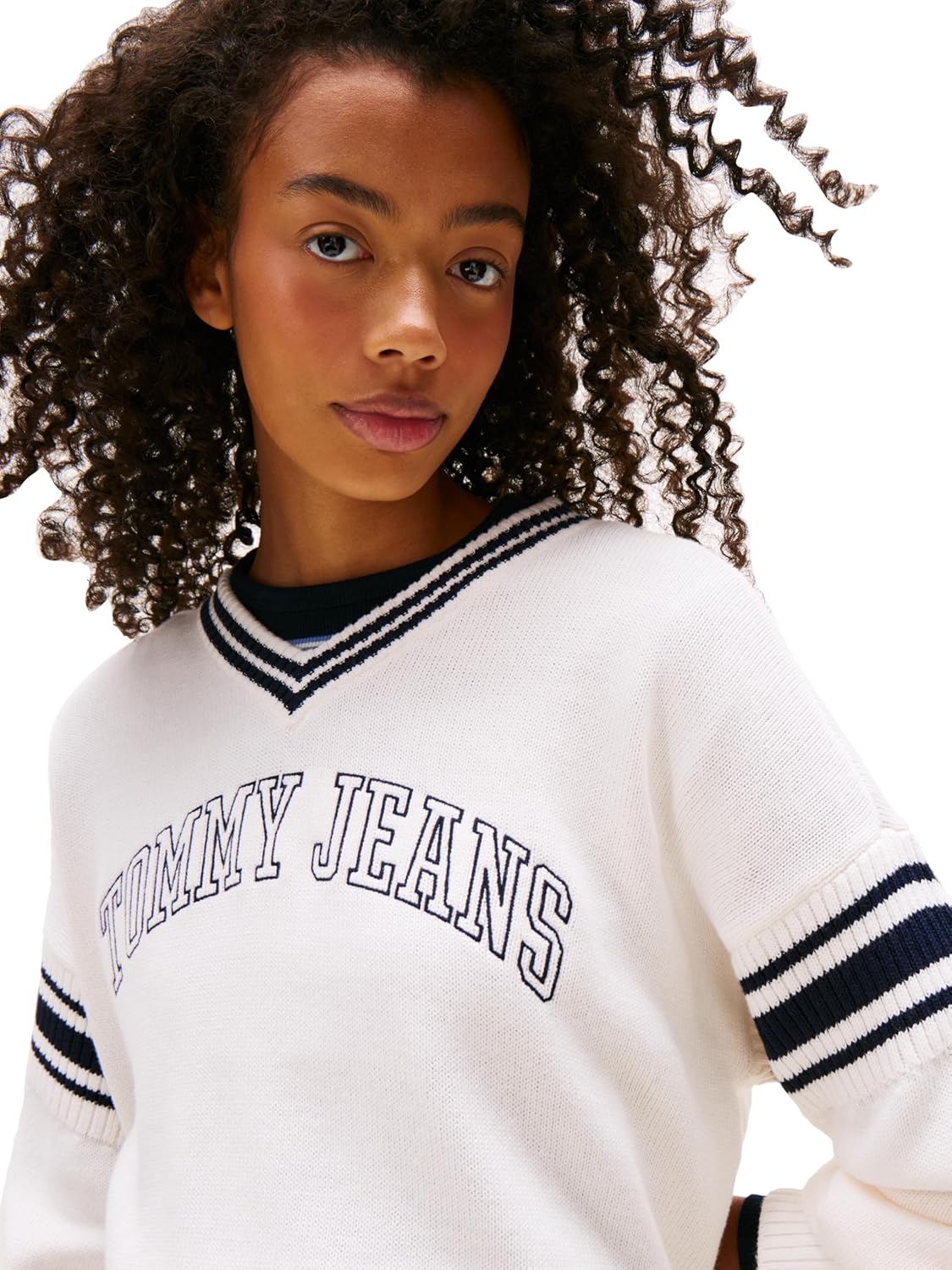 Tommy Jeans womens Medium Weight Pullover V-neck Sweater With Printed Logo - Image 2